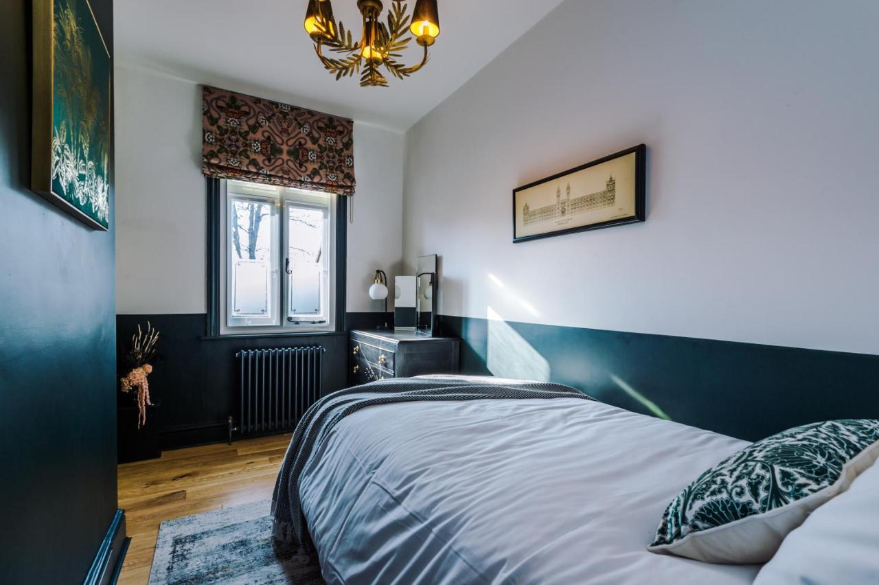Prázdninový dům Unforgettable, Stunning In By Casa By Grace, Near Legoland, Perfect For Large Groups, Pet Friendly, Free Parking, Sleeps 7-9! Windsor